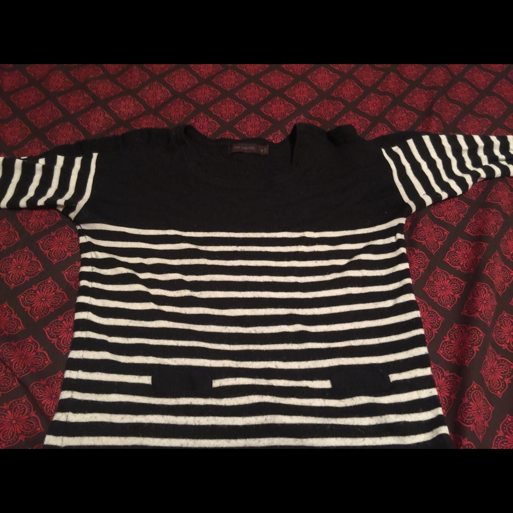 Black and white sweater